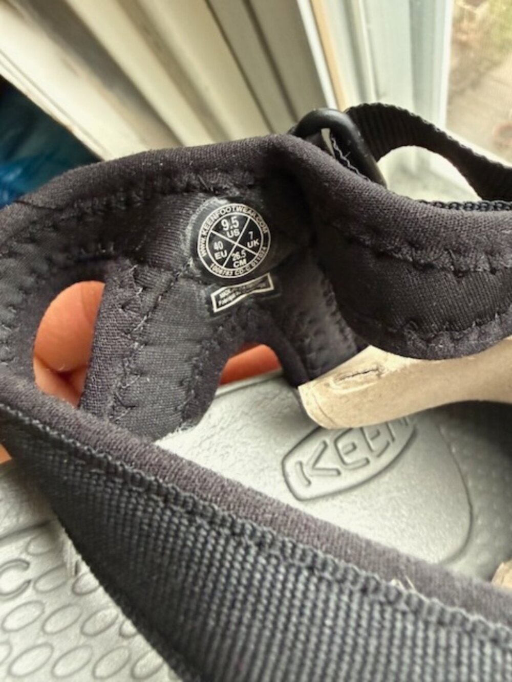 KEEN Women's Rose Sandal Black / Grey - W size 9.5 - Picture 6 of 7